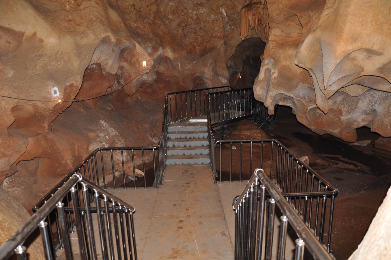Taşkuyu mağarası turizme açılıyor